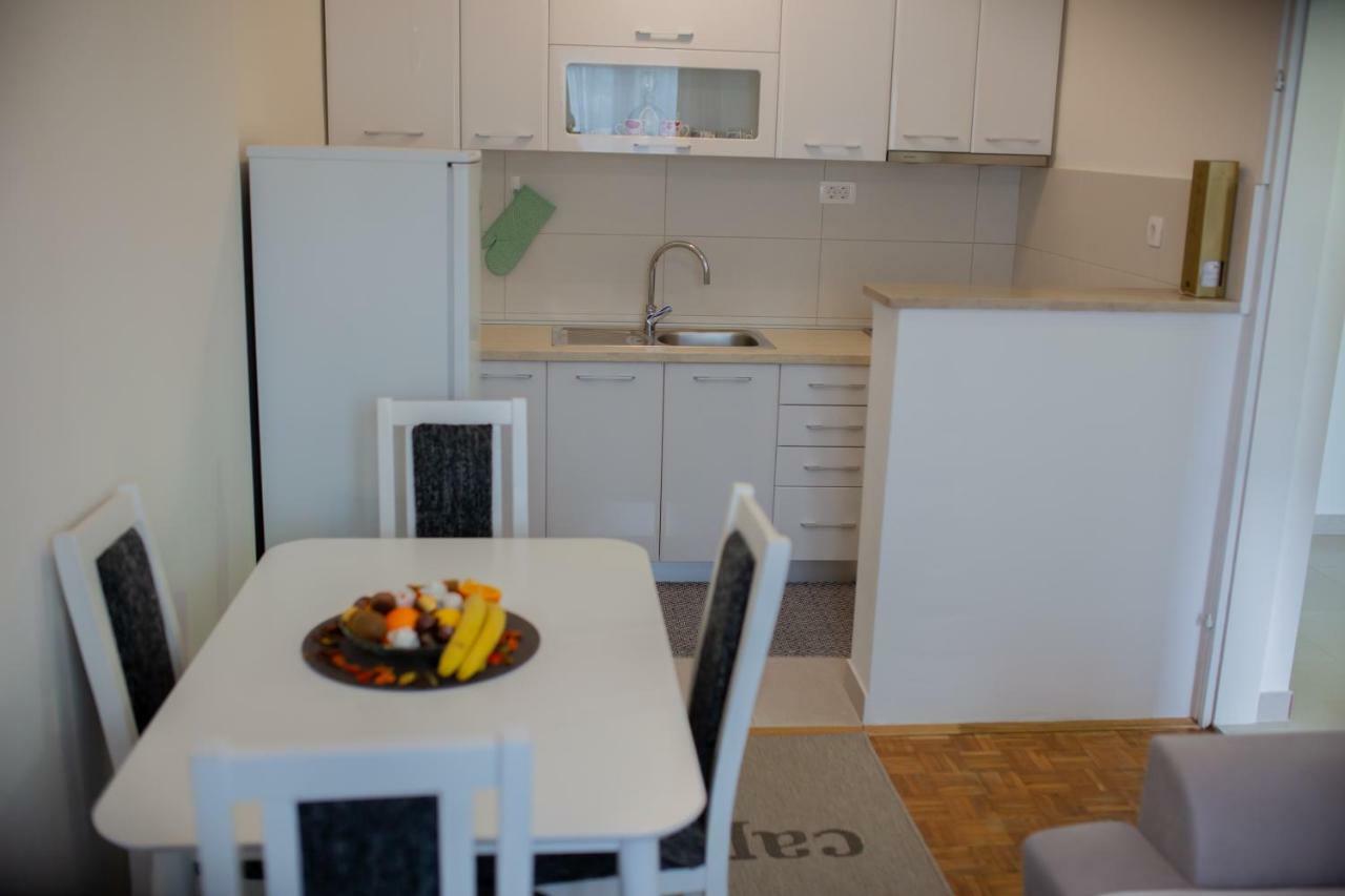 Apartmani Sunset Rogotin Eksteriør bilde