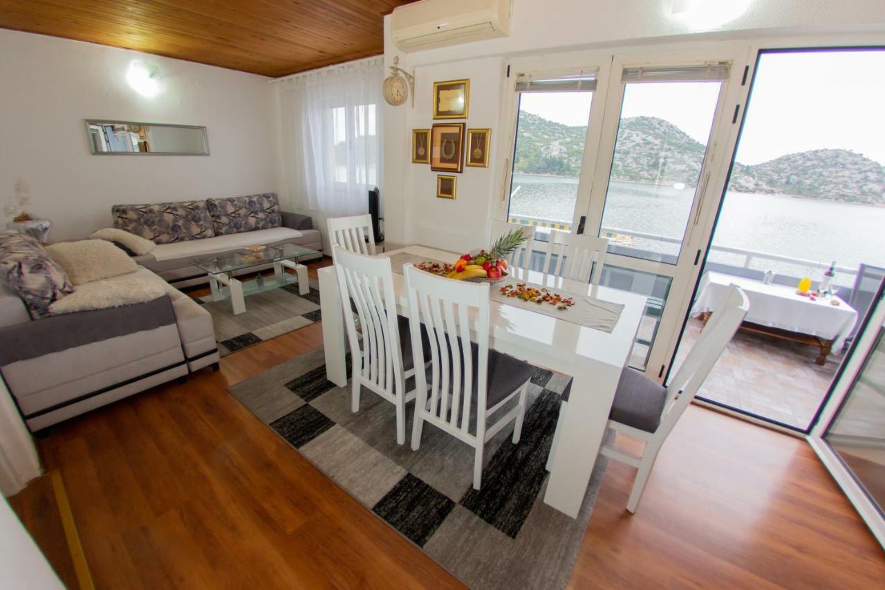 Apartmani Sunset Rogotin Eksteriør bilde